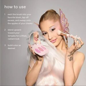 R.e.m. beauty Wicked For Good Cherry Blossom Blush Brush NEW